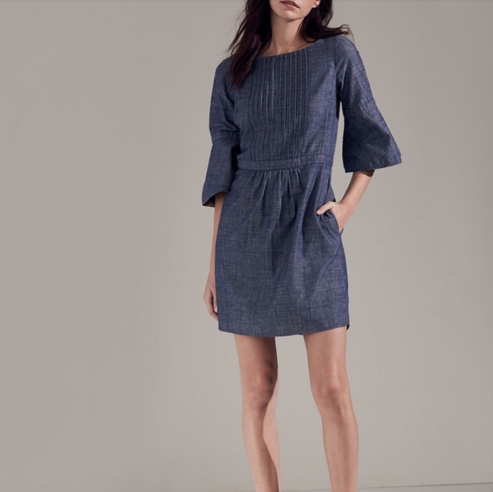 BURBERRY | Michelle Flutter-Sleeve Denim Dress. Size Small.